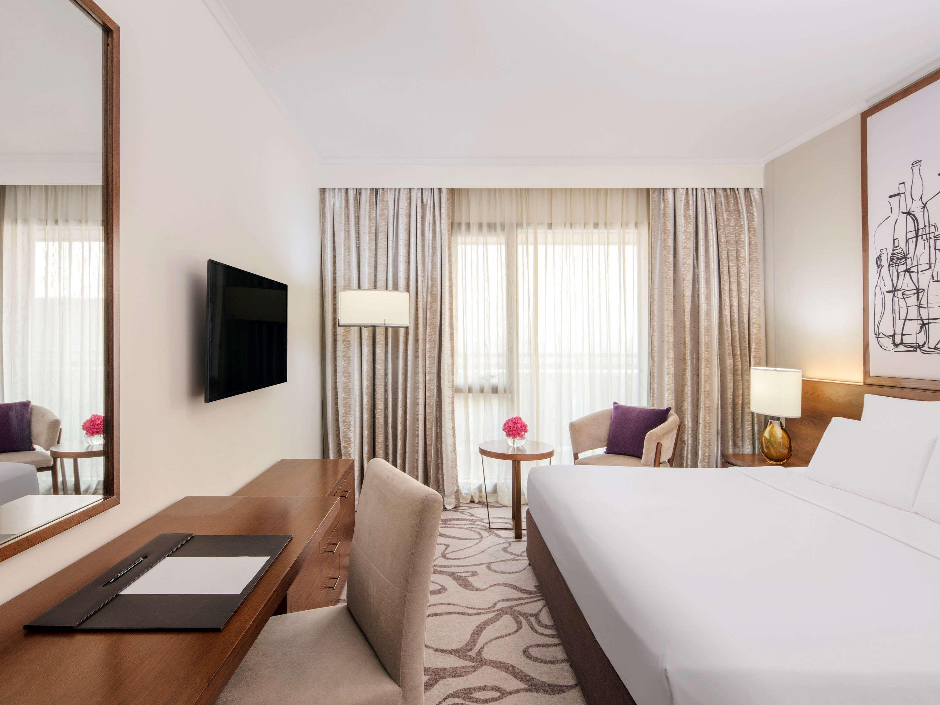 Pullman Creek Centre Residences Aparthotel Dubai