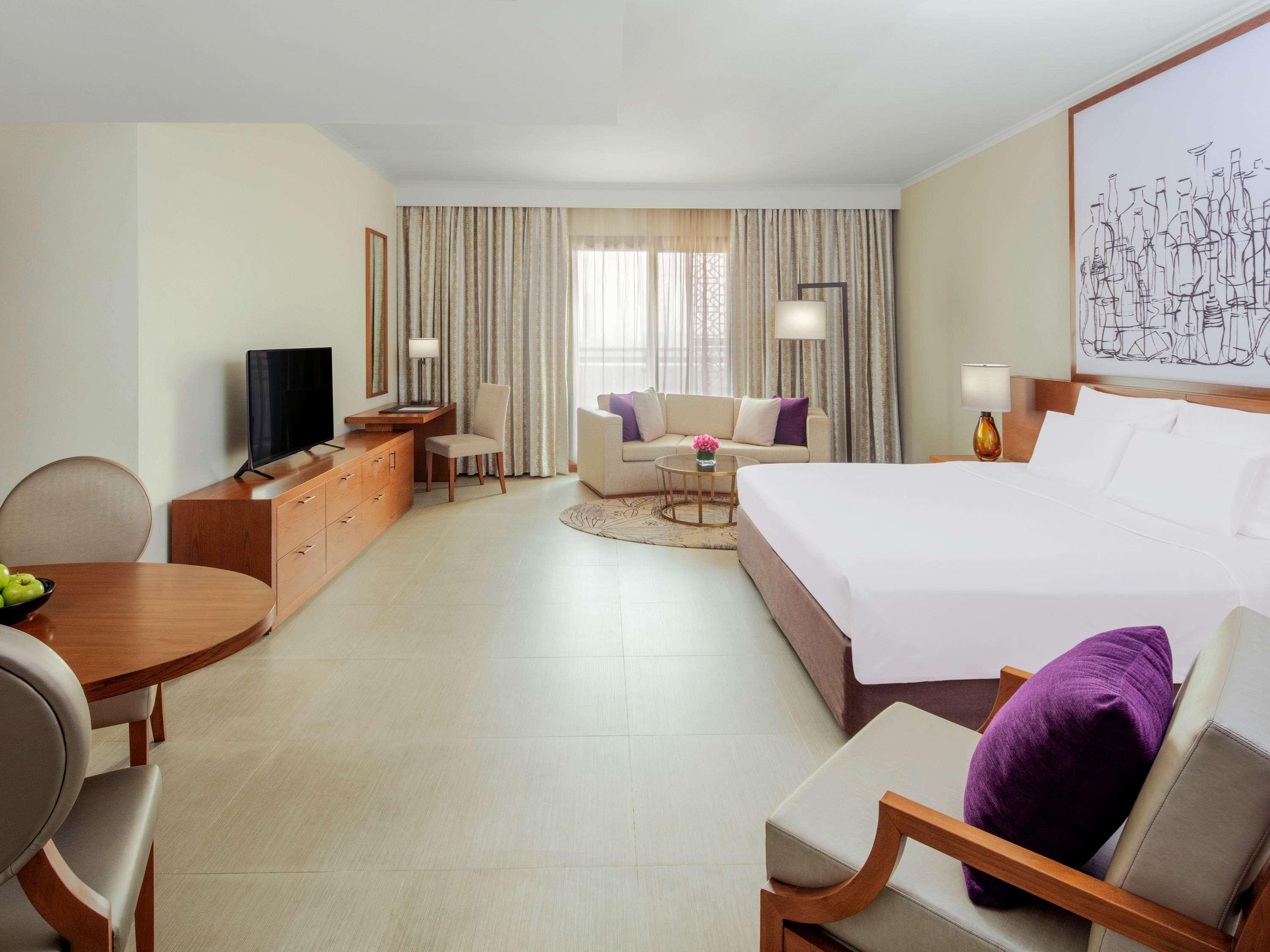 Pullman Creek Centre Residences 5*