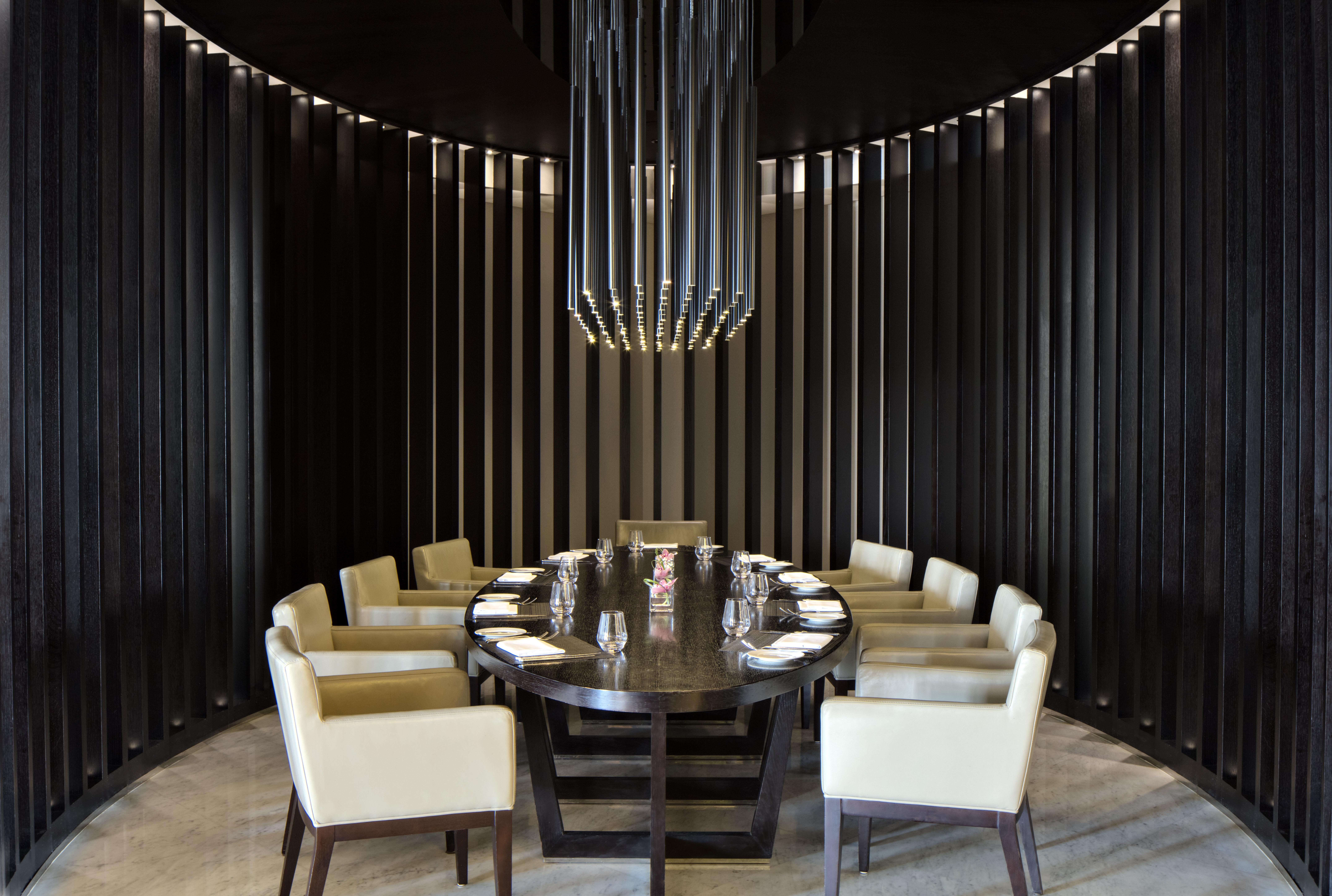 Pullman Creek Centre Residences Aparthotel