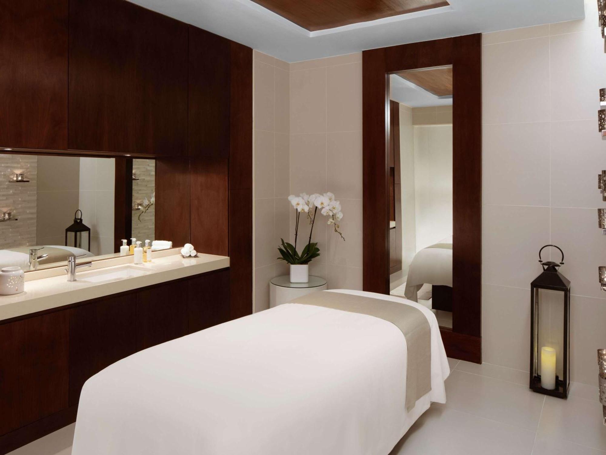 Pullman Creek Centre Residences Aparthotel Dubai