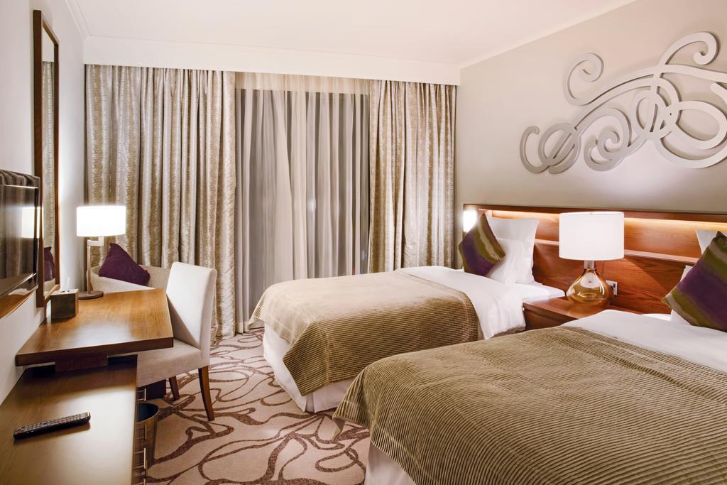 Pullman Creek Centre Residences Aparthotel Dubai