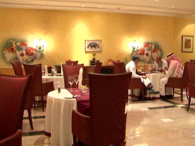 Aparthotel Pullman Creek Centre Residences Dubai